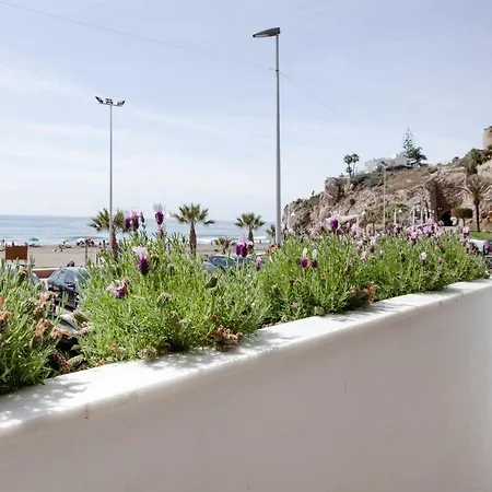 Rincon Del Mar Watch Waves Roll In From The Lavenderfringed Balcony Holiday home Rincon de la Victoria